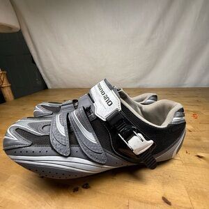 Shimano Road Cycling Shoes Men’s 9.7 Spd SL size 9.5